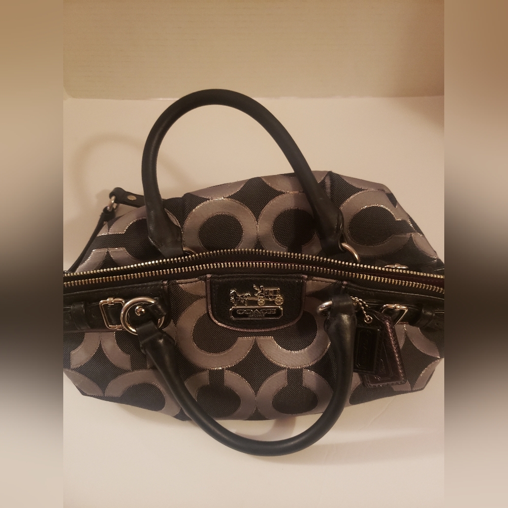 Coach Authenic Handbag - Picture 4 of 7